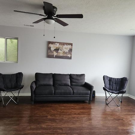 Апартаменты 5 Min From Downtown Indy Индианаполис Экстерьер фото